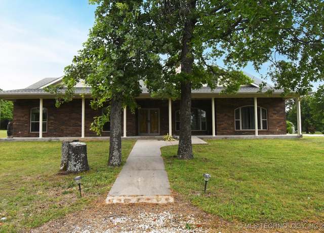 Property at 452944 E 953 Rd Rd, Vian, OK 74962, 3 beds, 3 baths