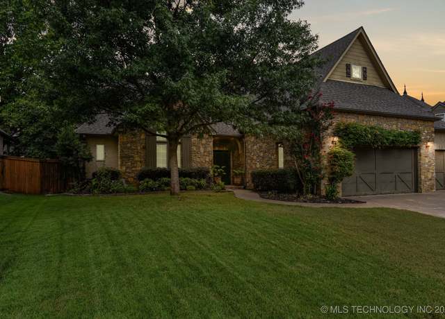 Property at 10512 S 91st EastAvenue, Tulsa, OK 74133, 4 beds, 3.5 baths