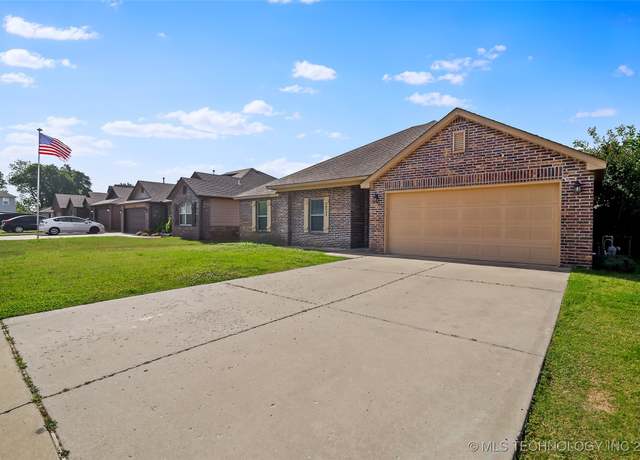 Property at 28044 E 148th Pl S, Coweta, OK 74429, 4 beds, 2 baths
