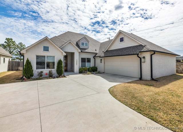 Property at 12085 S 68th EastAvenue, Bixby, OK 74008, 4 beds, 2.5 baths
