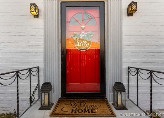Property at 3211 S New Haven Ave, Tulsa, OK 74135, 3 beds, 4 baths