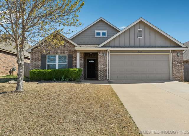Property at 2112 E 133rd Ct, Bixby, OK 74008, 3 beds, 2 baths