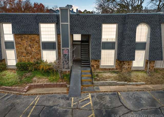 Property at 4444 E 68th St #389, Tulsa, OK 74136, 3 beds, 2 baths