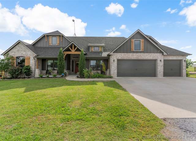 Property at 16990 S 33rd WestAvenue, Glenpool, OK 74033, 4 beds, 2.5 baths
