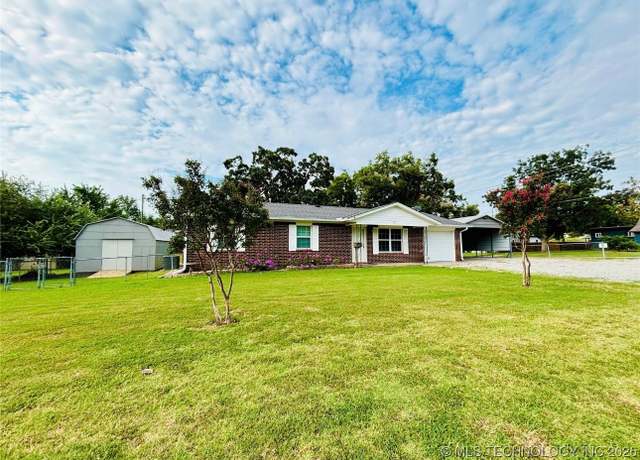 Property at 421 Rock Ave, Eufaula, OK 74432, 3 beds, 1.5 baths