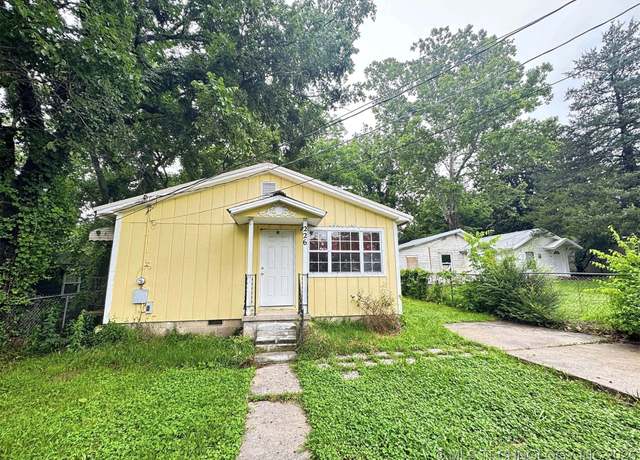 Property at 226 W Seneca St, Tahlequah, OK 74464, 2 beds, 1 bath
