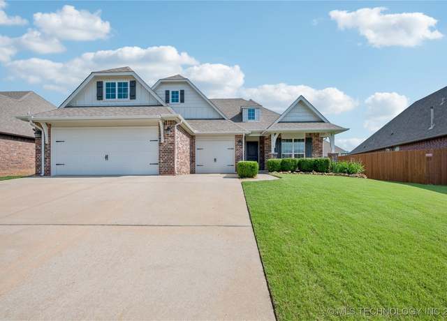 Property at 17515 E 44th Pl, Tulsa, OK 74134, 3 beds, 2 baths