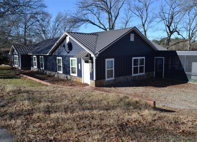 Property at 1108 Peninsula Dr, Fort Towson, OK 74735, 3 beds, 3 baths