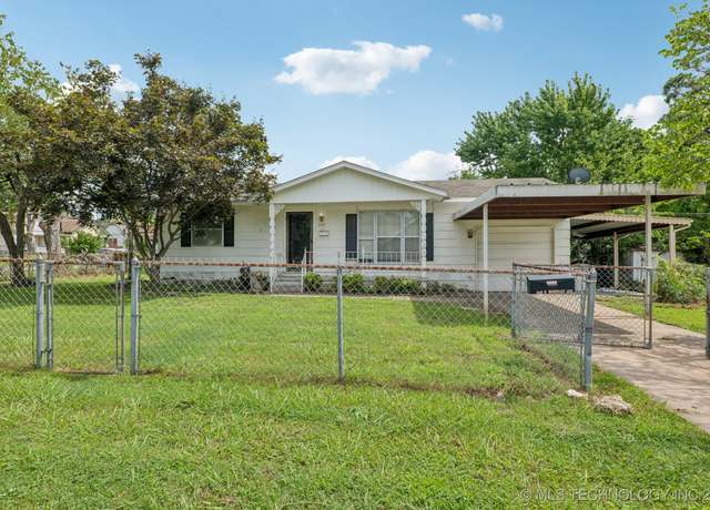 Property at 320 E Mckinley Ave, Sapulpa, OK 74066, 2 beds, 1 bath