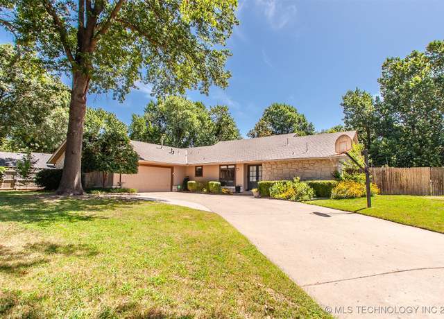 Property at 10717 S Richmond Pl, Tulsa, OK 74137, 4 beds, 2 baths