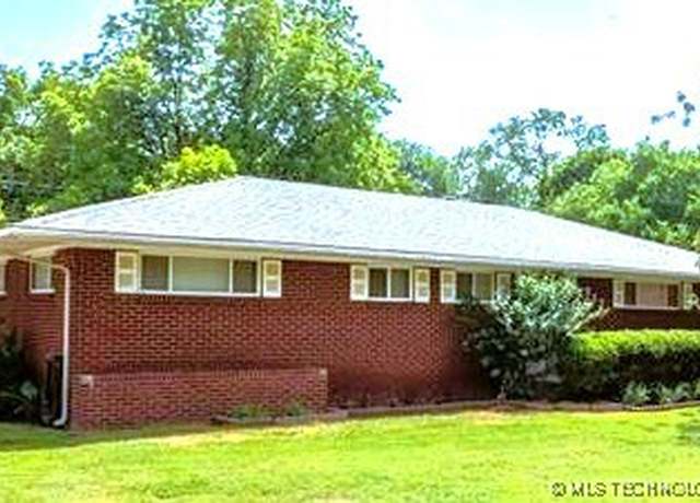Property at 912 Maxwell NW, Ardmore, OK 73401, 3 beds, 2 baths
