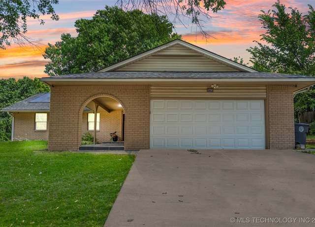 Property at 3803 E 69th Pl, Tulsa, OK 74136, 3 beds, 2 baths