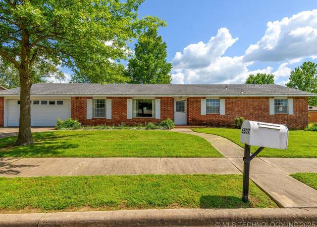 Property at 6507 Autumn Cir, Bartlesville, OK 74006, 3 beds, 2.5 baths