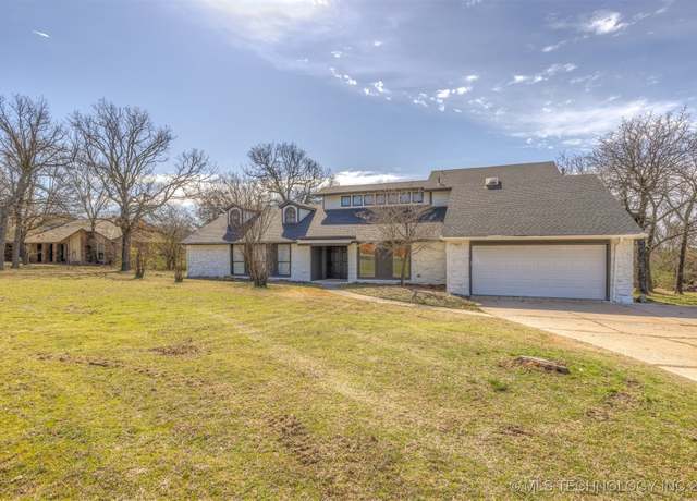 Property at 16522 W 58th St, Sand Springs, OK 74063, 3 beds, 3.5 baths