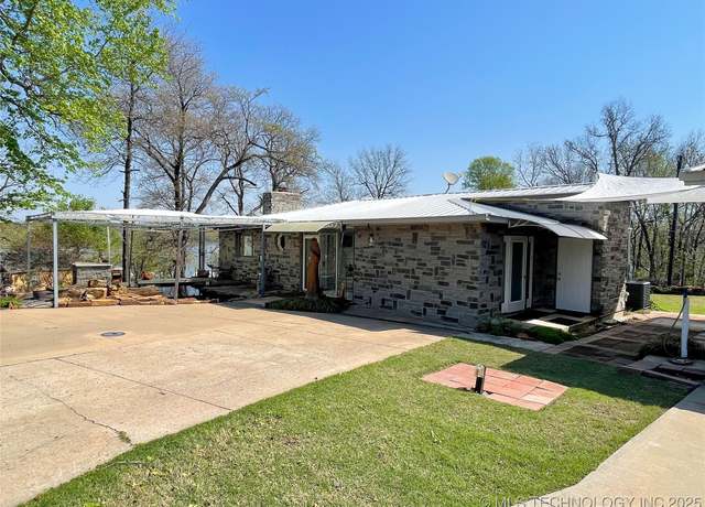 Property at 72036 S 324 Rd, Wagoner, OK 74467, 3 beds, 2 baths