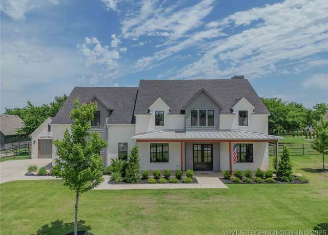 Property at 6407 N Blue Sage Dr, Owasso, OK 74055, 5 beds, 4 baths