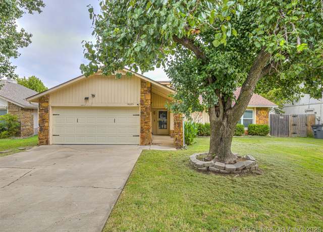 Property at 14225 E 37th Pl, Tulsa, OK 74133, 3 beds, 2 baths