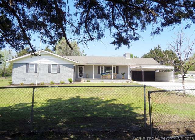 Property at 16893 E 116th St N, Owasso, OK 74055, 3 beds, 2.5 baths