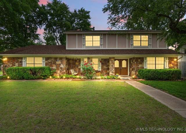 Property at 2612 W Quincy St, Broken Arrow, OK 74012, 4 beds, 2.5 baths
