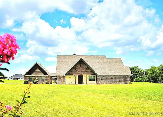 Property at 6865 Wilson St, Durant, OK 74701, 3 beds, 3 baths