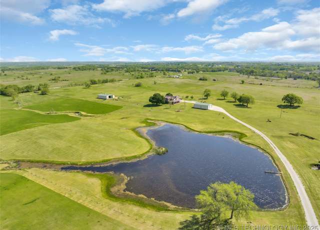 Property at 8758 Mount Washington Rd, Ardmore, OK 73401, 3 beds, 2 baths