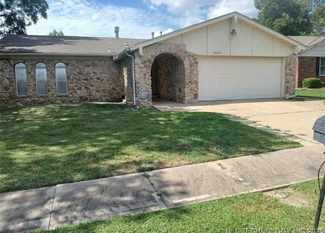 Property at 10029 E 29th St, Tulsa, OK 74129, 3 beds, 2 baths
