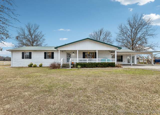 Property at 2871 S Country Club Rd, Muskogee, OK 74403, 3 beds, 3 baths