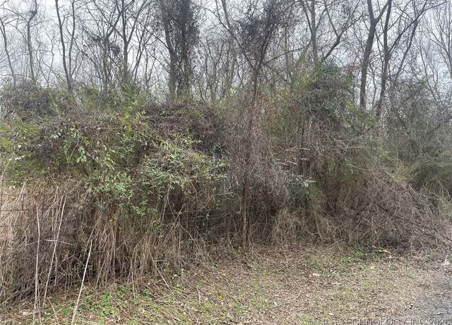 Property at 1107 Lincoln St, Muskogee, OK 74401