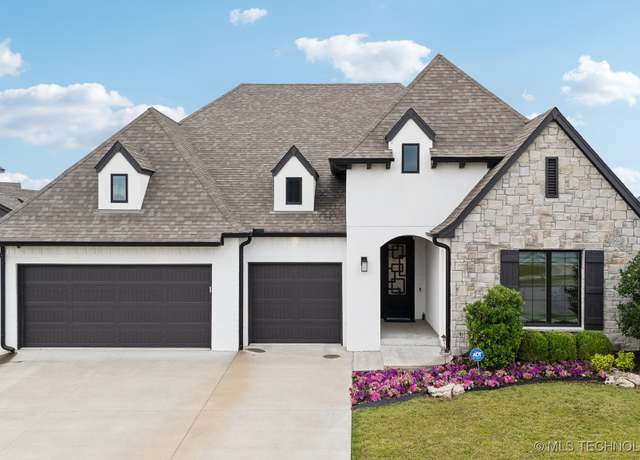Property at 602 E 130th St S, Jenks, OK 74037, 3 beds, 2.5 baths