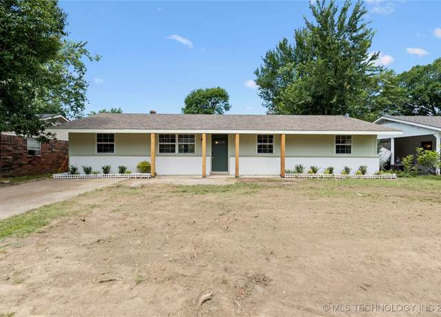 Property at 1103 S Choctaw Pl, Claremore, OK 74017, 3 beds, 2 baths