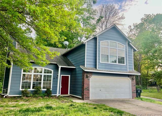 Property at 1616 S Kalanchoe Ave, Broken Arrow, OK 74012, 4 beds, 2.5 baths