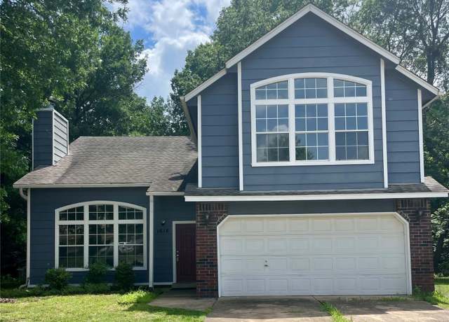 Property at 1616 S Kalanchoe Ave, Broken Arrow, OK 74012, 4 beds, 2.5 baths