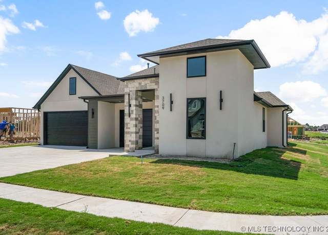 Property at 3709 W Delmar St, Broken Arrow, OK 74012, 4 beds, 3 baths