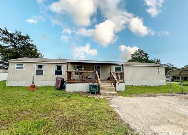 Property at 508 Northwest Dr, Sulphur, OK 73086, 3 beds, 2 baths