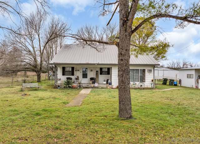 Property at 275 Big Buck, Lone Grove, OK 73443, 4 beds, 2 baths