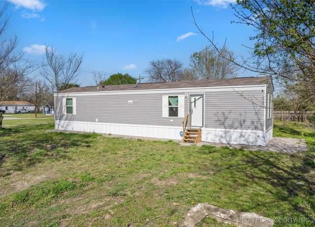 Property at 226 N Margarite Ave, Bartlesville, OK 74003, 2 beds, 1 bath