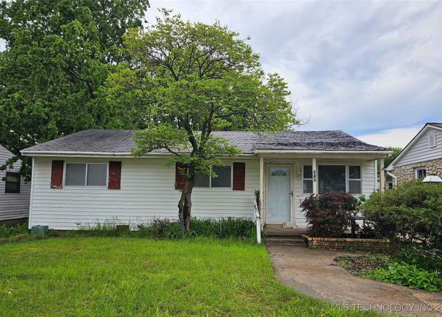Property at 225 SE Elmhurst, Bartlesville, OK 74006, 3 beds, 1 bath