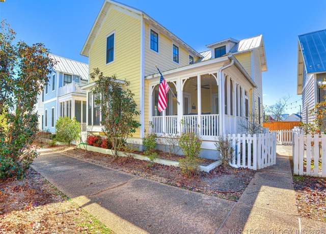 Property at 20 Redbud St Unit B, Carlton Landing, OK 74432, 3 beds, 2.5 baths