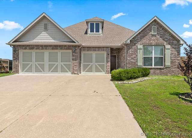 Property at 2131 E 132nd Pl S, Bixby, OK 74008, 4 beds, 2.5 baths