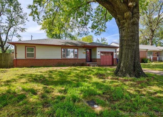 Property at 1418 E 52nd St, Tulsa, OK 74105, 2 beds, 1 bath