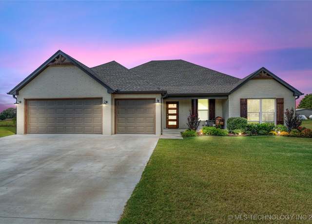 Property at 16218 S 251st EastAvenue, Coweta, OK 74429, 4 beds, 2.5 baths