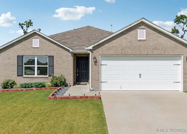 Property at 14110 N 73rd EastAvenue, Collinsville, OK 74021, 3 beds, 2 baths