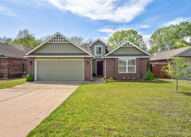 Property at 9632 N 95th EastAvenue, Owasso, OK 74055, 3 beds, 2 baths