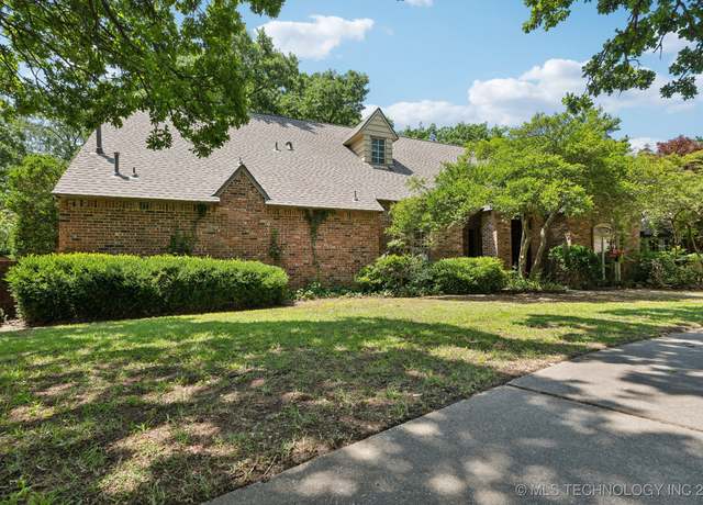 Property at 4404 E 111th St, Tulsa, OK 74137, 4 beds, 3.5 baths