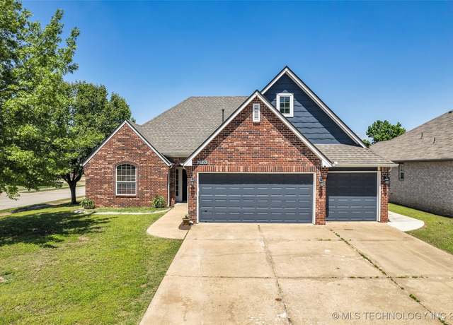Property at 20213 E 33rd Pl S, Broken Arrow, OK 74014, 4 beds, 2 baths