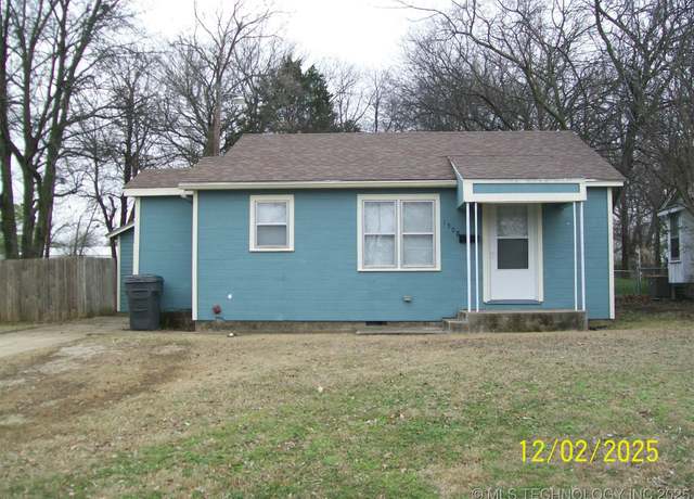 Property at 1508 W Main St, Ardmore, OK 73401, 2 beds, 1 bath