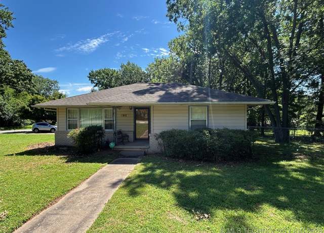 Property at 4905 S Columbia Ave, Tulsa, OK 74105, 2 beds, 1 bath