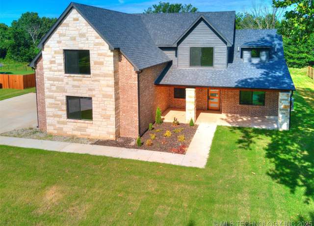Property at 14530 S 209th East Ave, Broken Arrow, OK 74429, 4 beds, 2.5 baths