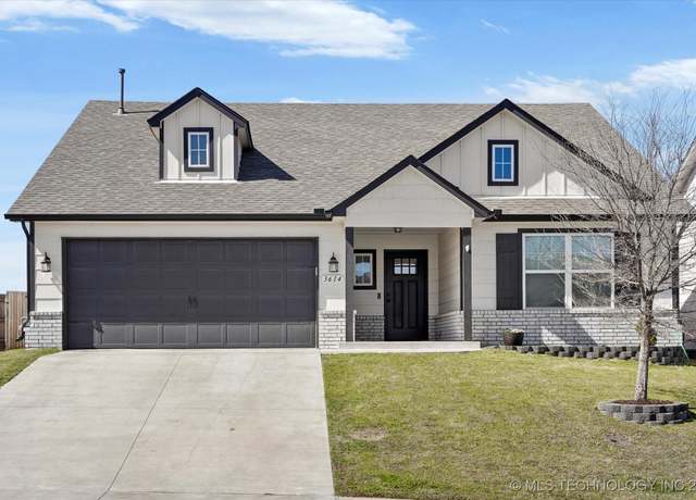 Property at 3614 E Sandusky St, Broken Arrow, OK 74014, 3 beds, 2 baths