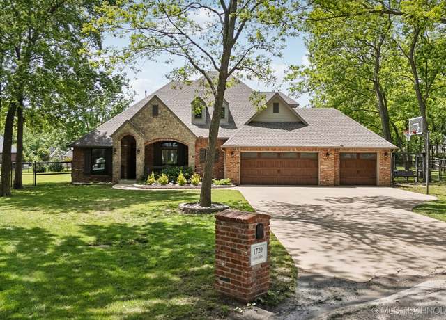 Property at 1720 E 136th Pl S, Jenks, OK 74008, 5 beds, 3.5 baths